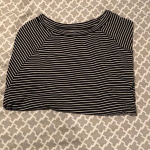 American Eagle Striped B&W t-shirt. Size S